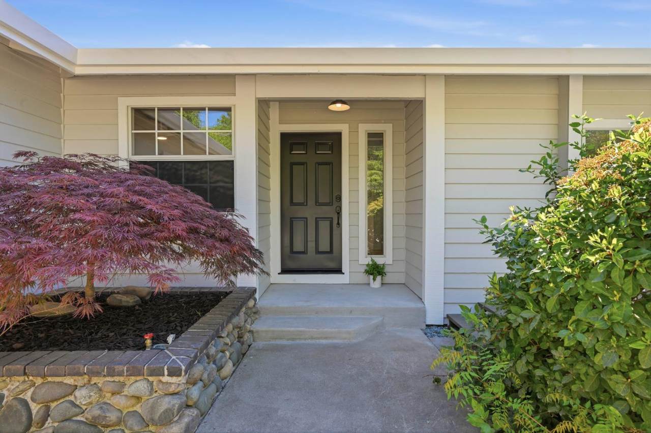 https://bt-photos.global.ssl.fastly.net/sacramento/1280_boomver_1_561060064-2.jpg