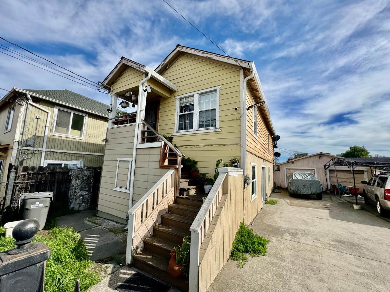 1252 84th Ave - Photo 1