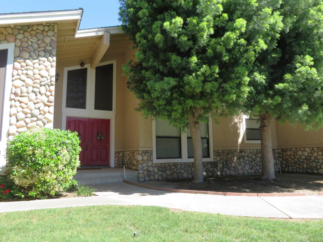 https://bt-photos.global.ssl.fastly.net/sacramento/1280_boomver_1_561060685-2.jpg