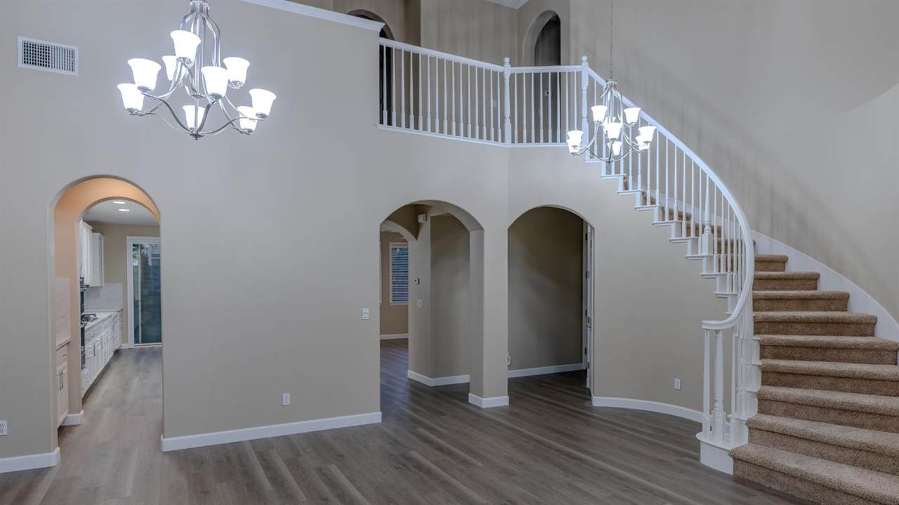 https://bt-photos.global.ssl.fastly.net/sacramento/1280_boomver_1_561060695-2.jpg
