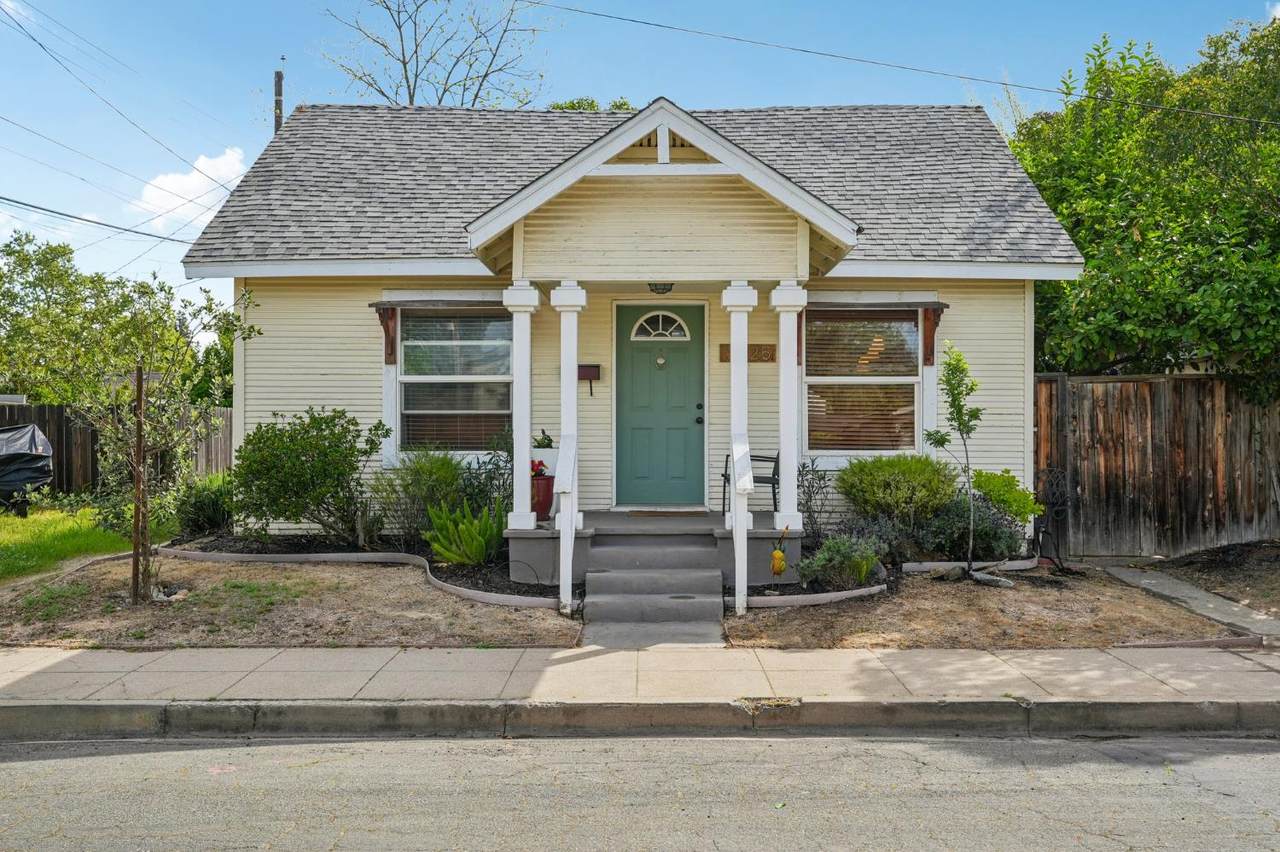 3425 50th Street - Photo 1