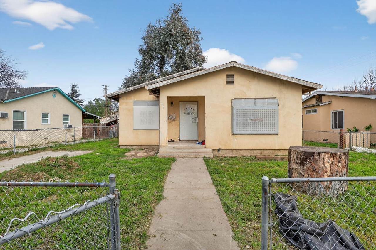 443 Colorado Avenue - Photo 1