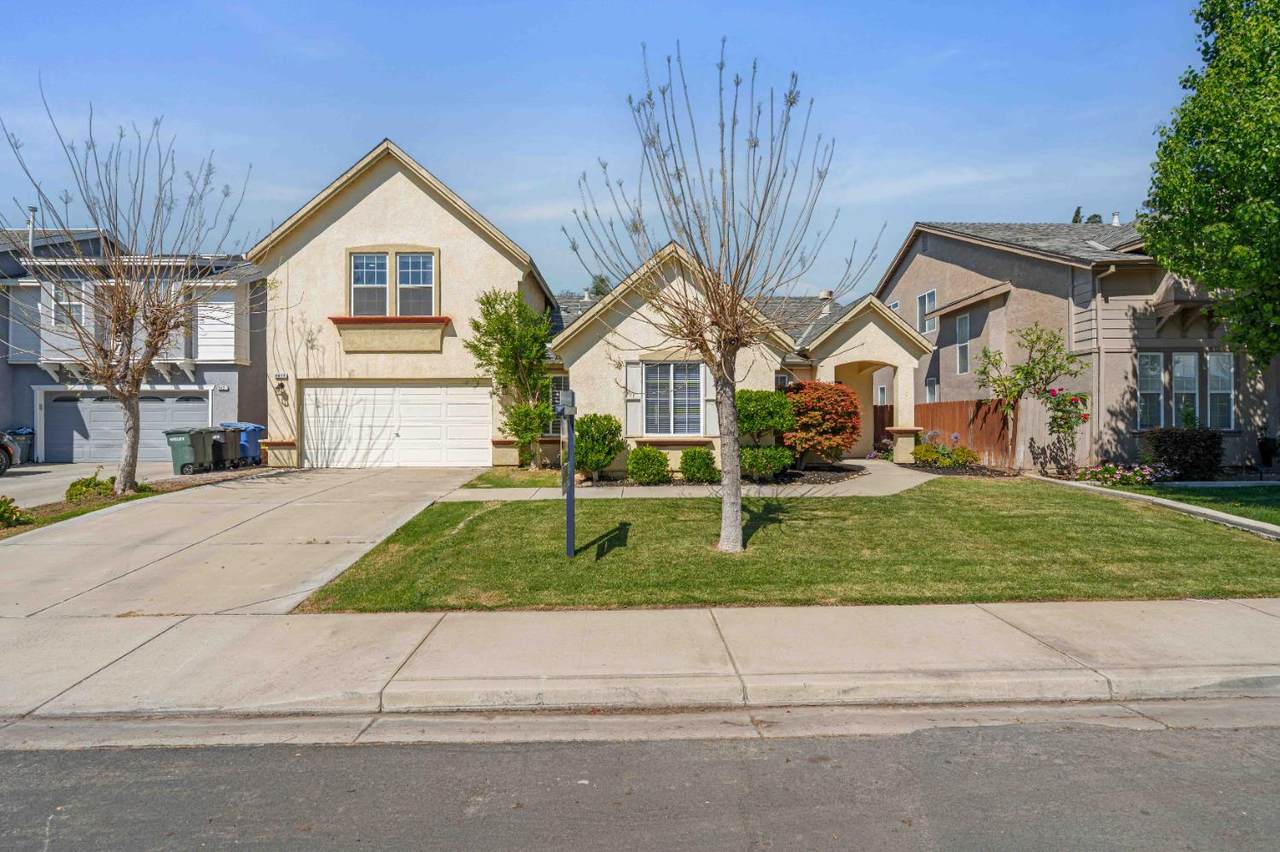 5417 Newquay Lane - Photo 1