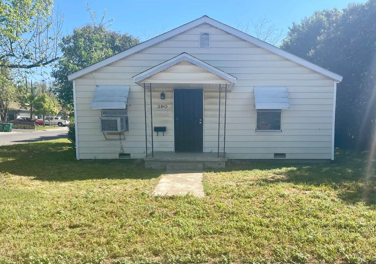 390 Nevada Street - Photo 1
