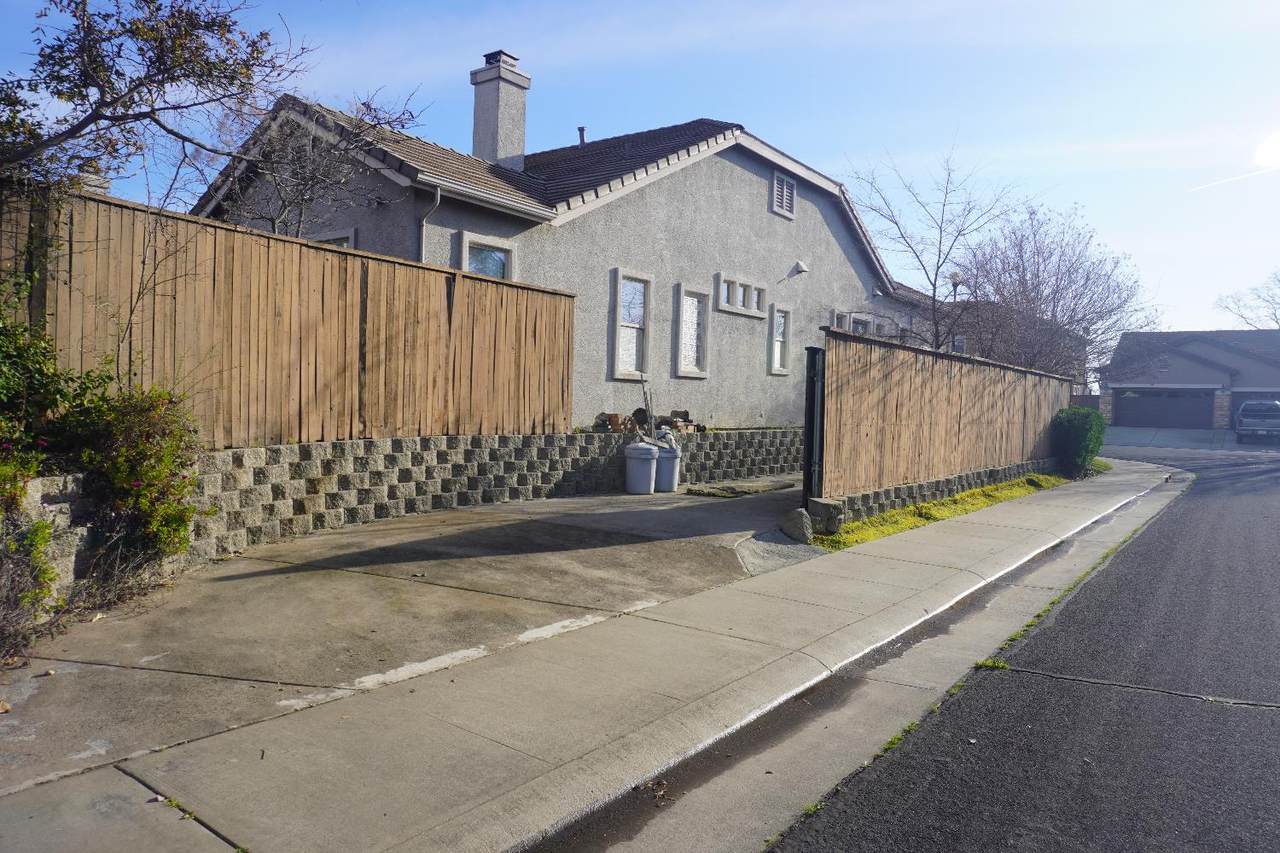 https://bt-photos.global.ssl.fastly.net/sacramento/1280_boomver_1_561062030-2.jpg