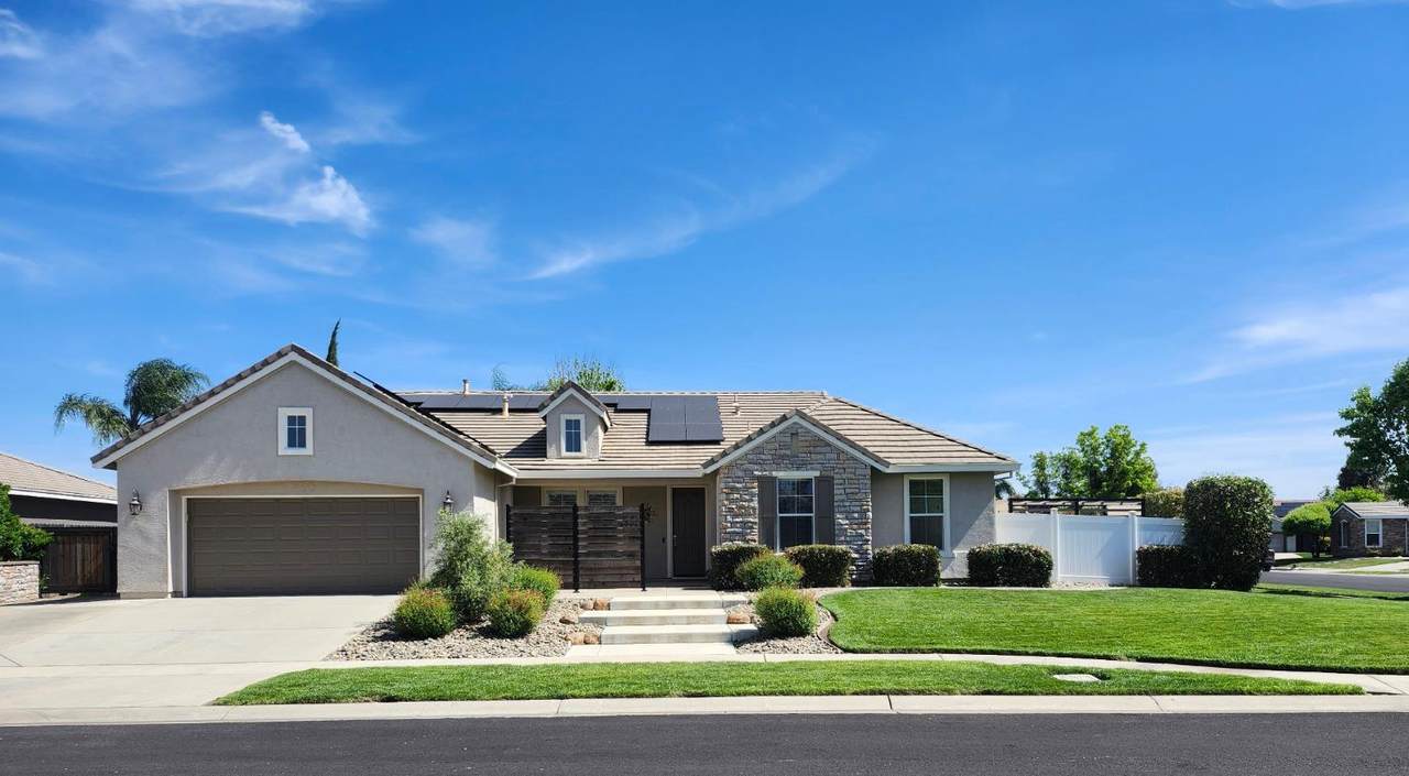2233 Sheridan Ranch Circle - Photo 1
