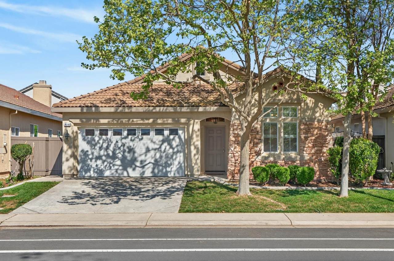 9795 W Taron Dr - Photo 1