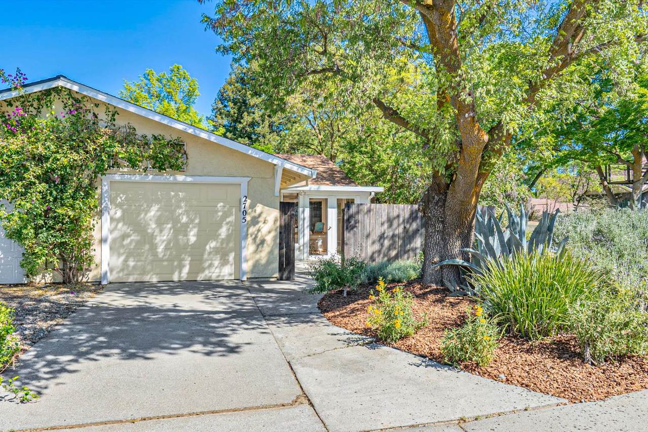 2705 Brandywine - Photo 1
