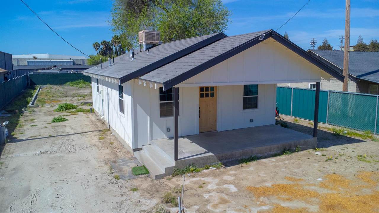 613 Beard Avenue - Photo 1