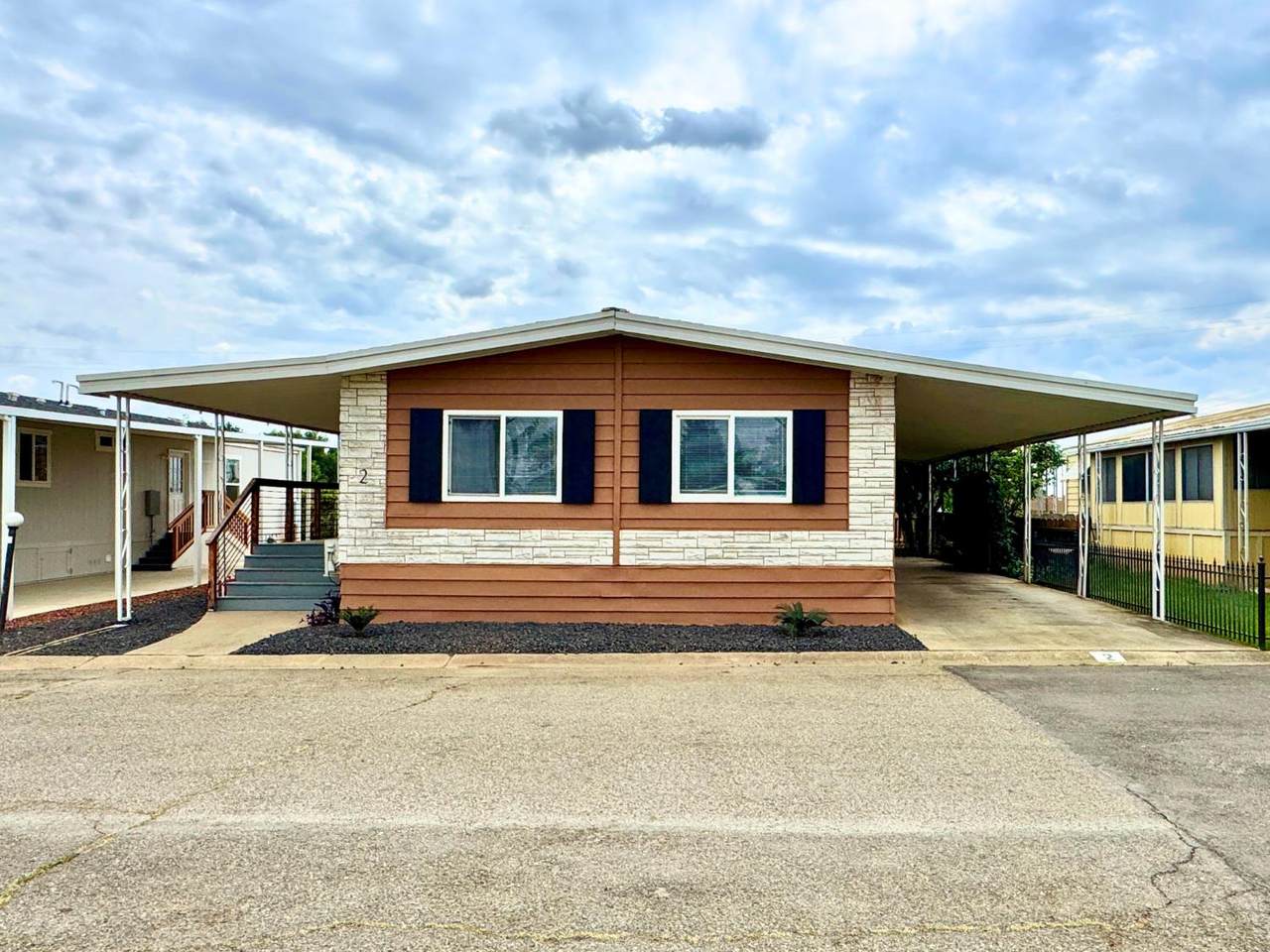 6057 Griffith Ave - Photo 1