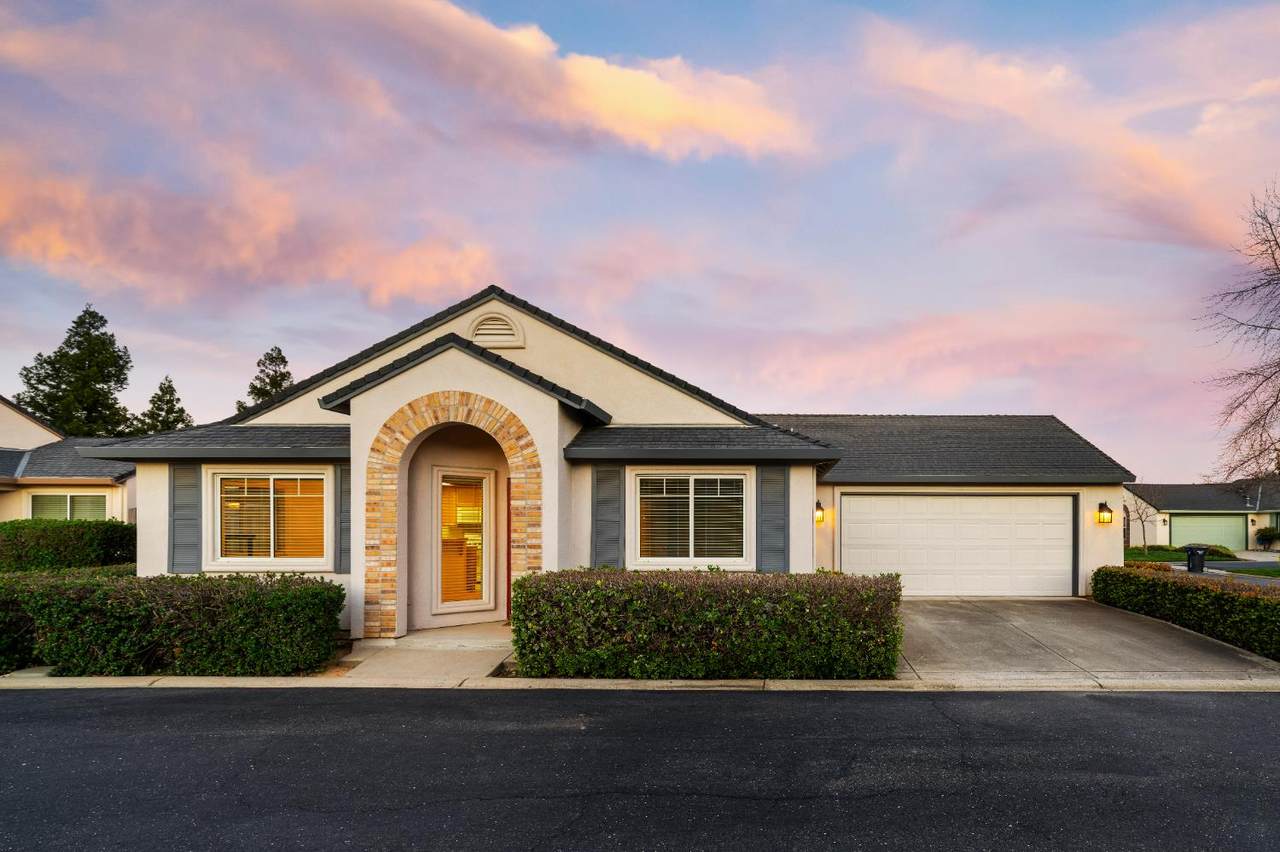 682 Village Drive - Photo 1