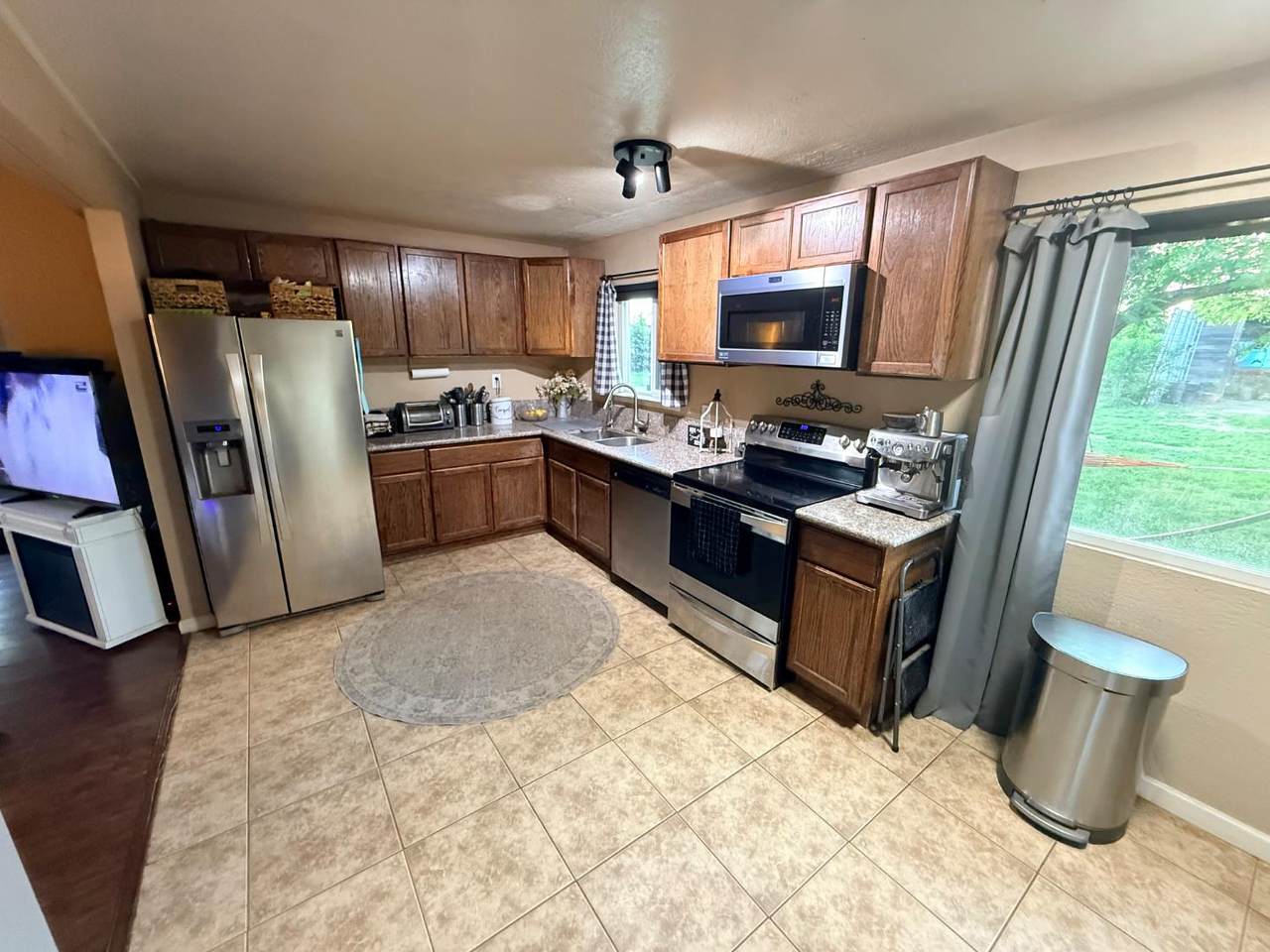 https://bt-photos.global.ssl.fastly.net/sacramento/1280_boomver_1_561062946-2.jpg
