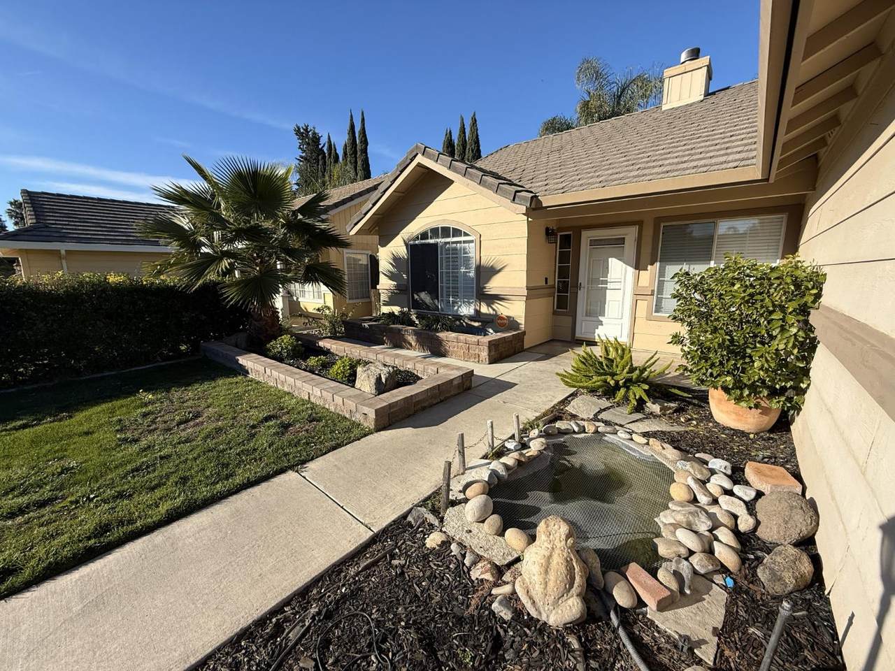 https://bt-photos.global.ssl.fastly.net/sacramento/1280_boomver_1_561063142-2.jpg