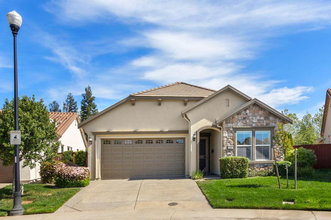 2366 Langtree Drive - Photo 1