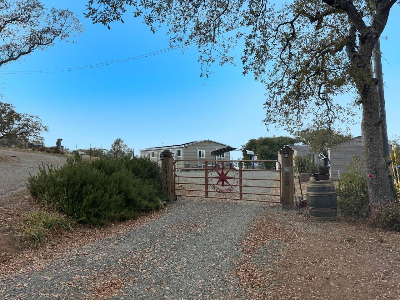 20210 Canyon View Road - Photo 1