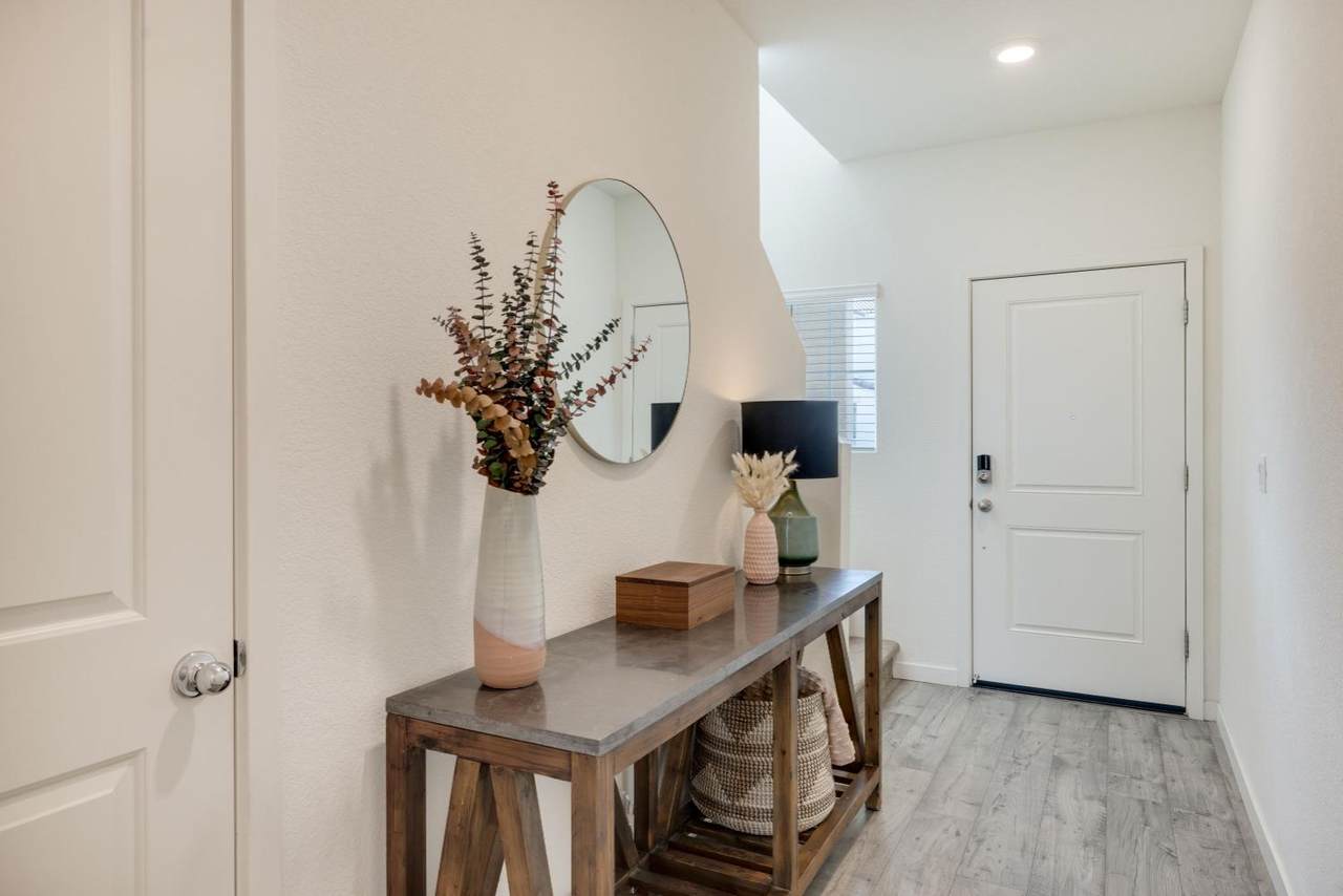 https://bt-photos.global.ssl.fastly.net/sacramento/1280_boomver_1_561063638-2.jpg