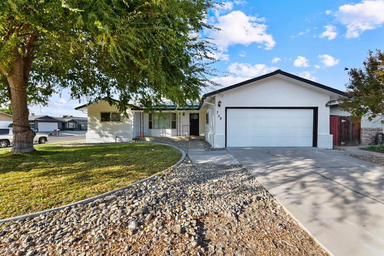 728 R Street - Photo 1
