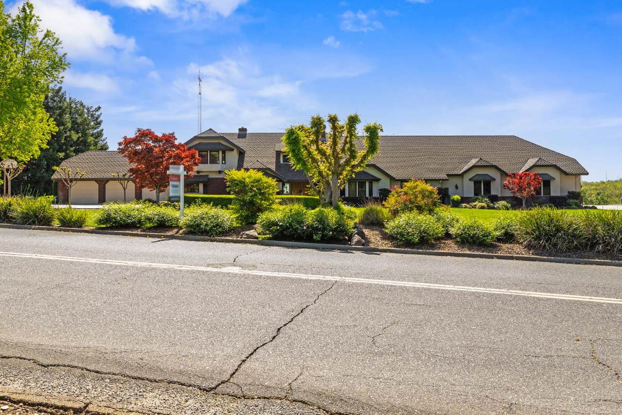 https://bt-photos.global.ssl.fastly.net/sacramento/1280_boomver_1_561063776-2.jpg