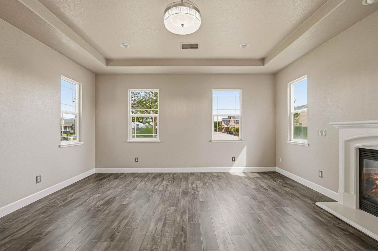 https://bt-photos.global.ssl.fastly.net/sacramento/1280_boomver_1_561063928-2.jpg