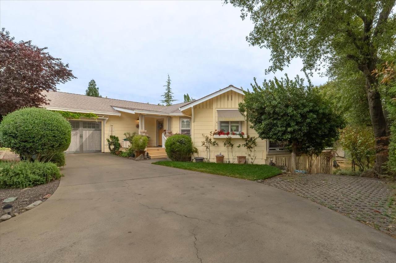 710 Pilot Knob - Photo 1