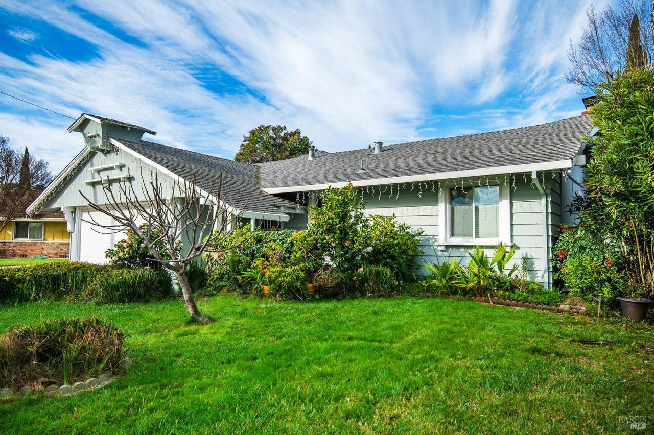 1719 Elm Street - Photo 1