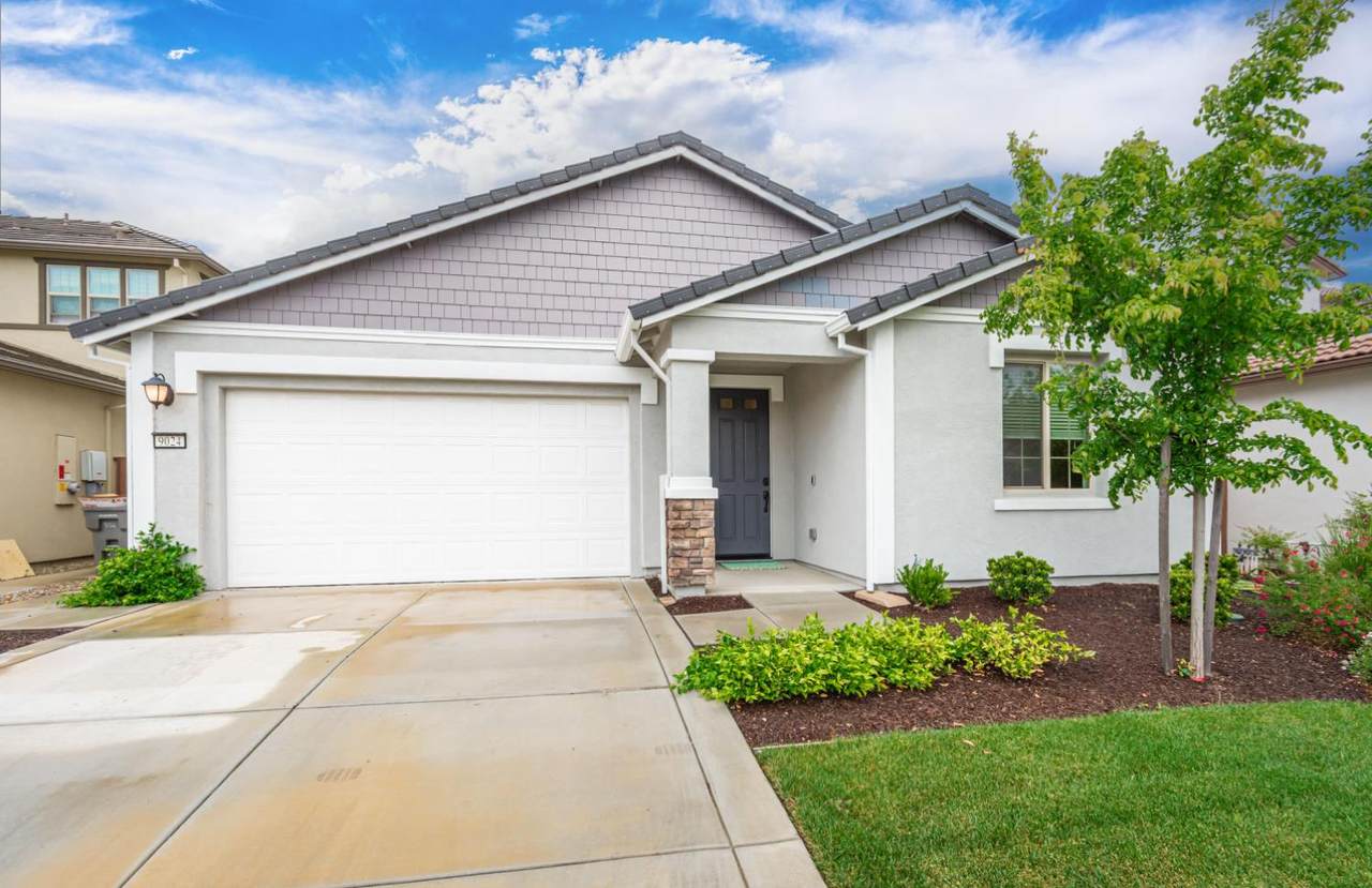 9024 Orlov Way - Photo 1