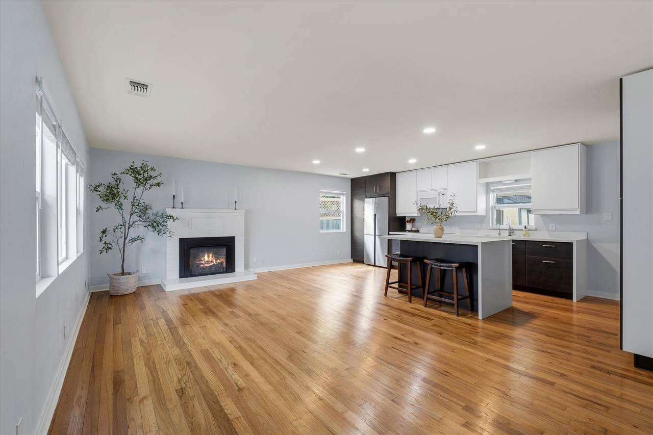 https://bt-photos.global.ssl.fastly.net/sacramento/1280_boomver_2_561064506-2.jpg