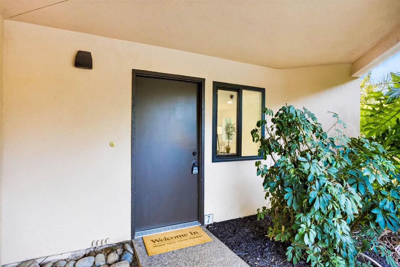 https://bt-photos.global.ssl.fastly.net/sacramento/1280_boomver_1_561065100-2.jpg
