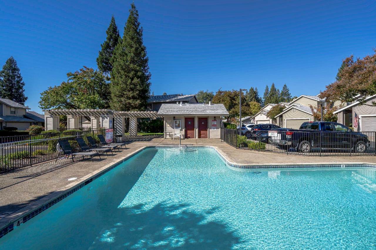 https://bt-photos.global.ssl.fastly.net/sacramento/1280_boomver_1_561065160-2.jpg