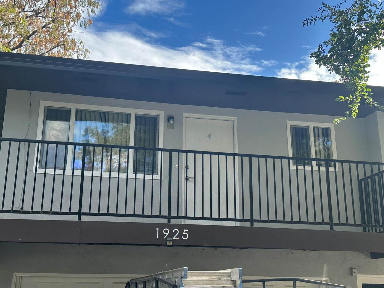 1925 Donner Avenue - Photo 1