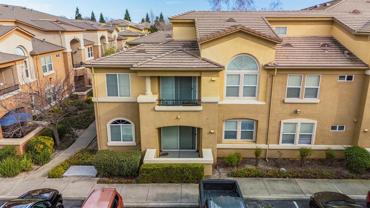 1900 Danbrook - Photo 1