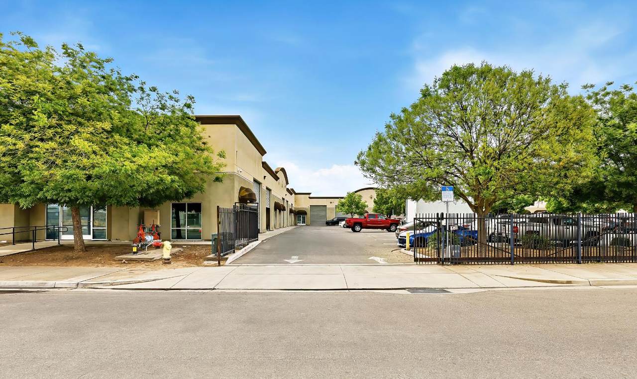 https://bt-photos.global.ssl.fastly.net/sacramento/1280_boomver_1_561070032-2.jpg
