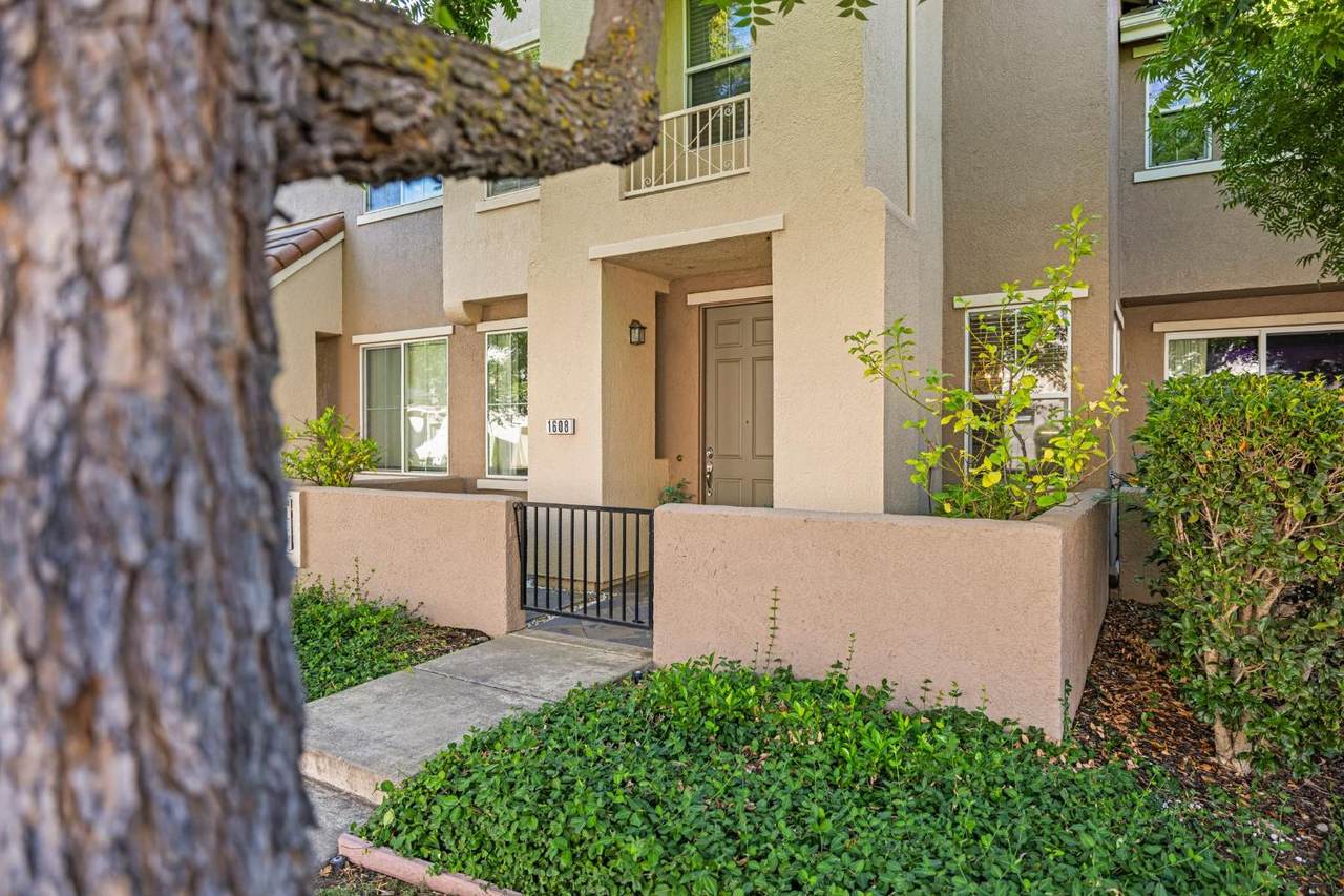 https://bt-photos.global.ssl.fastly.net/sacramento/1280_boomver_1_561073661-2.jpg