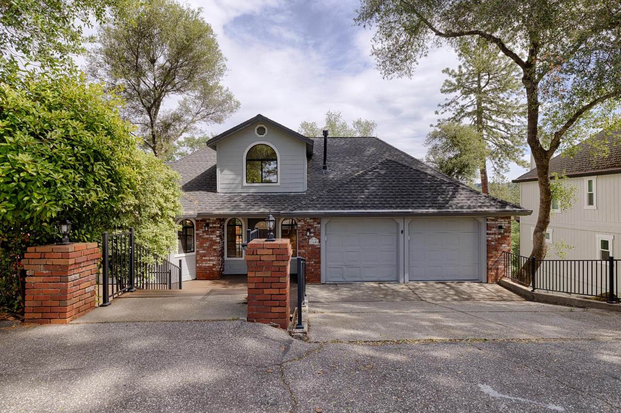 11448 Madrone Court - Photo 1