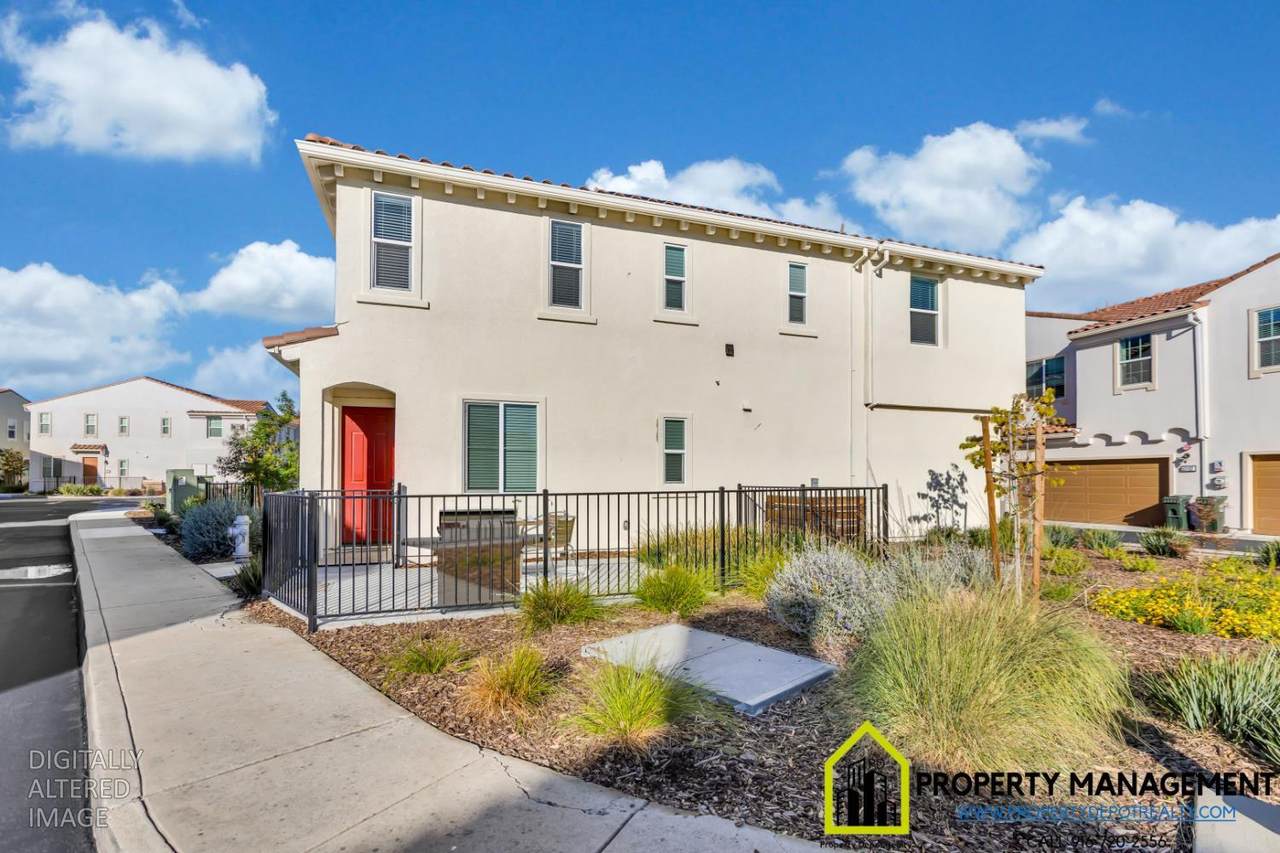 https://bt-photos.global.ssl.fastly.net/sacramento/1280_boomver_1_561073744-2.jpg