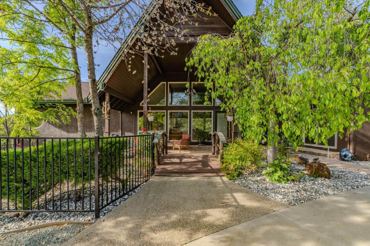 https://bt-photos.global.ssl.fastly.net/sacramento/1280_boomver_1_561075176-2.jpg