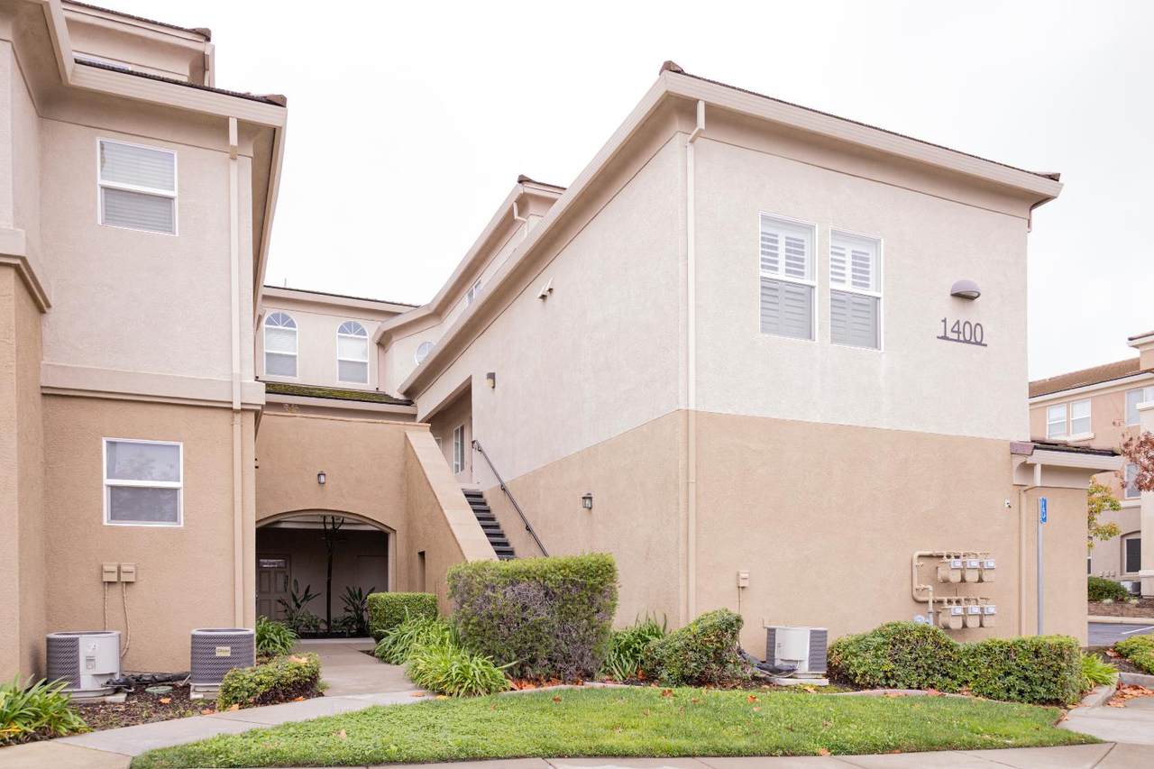 1400 Moon Circle - Photo 1