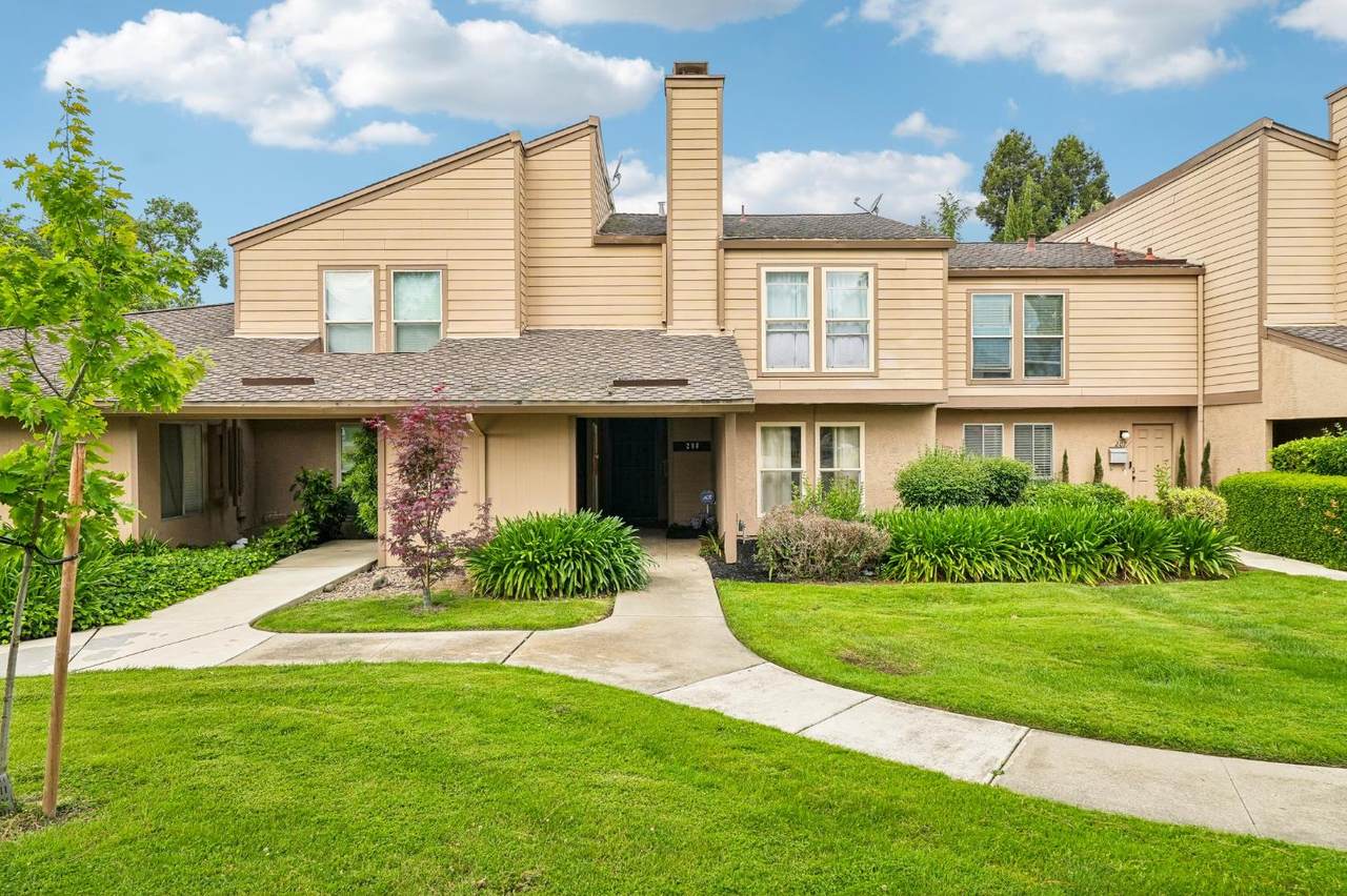 208 Touchstone Place - Photo 1