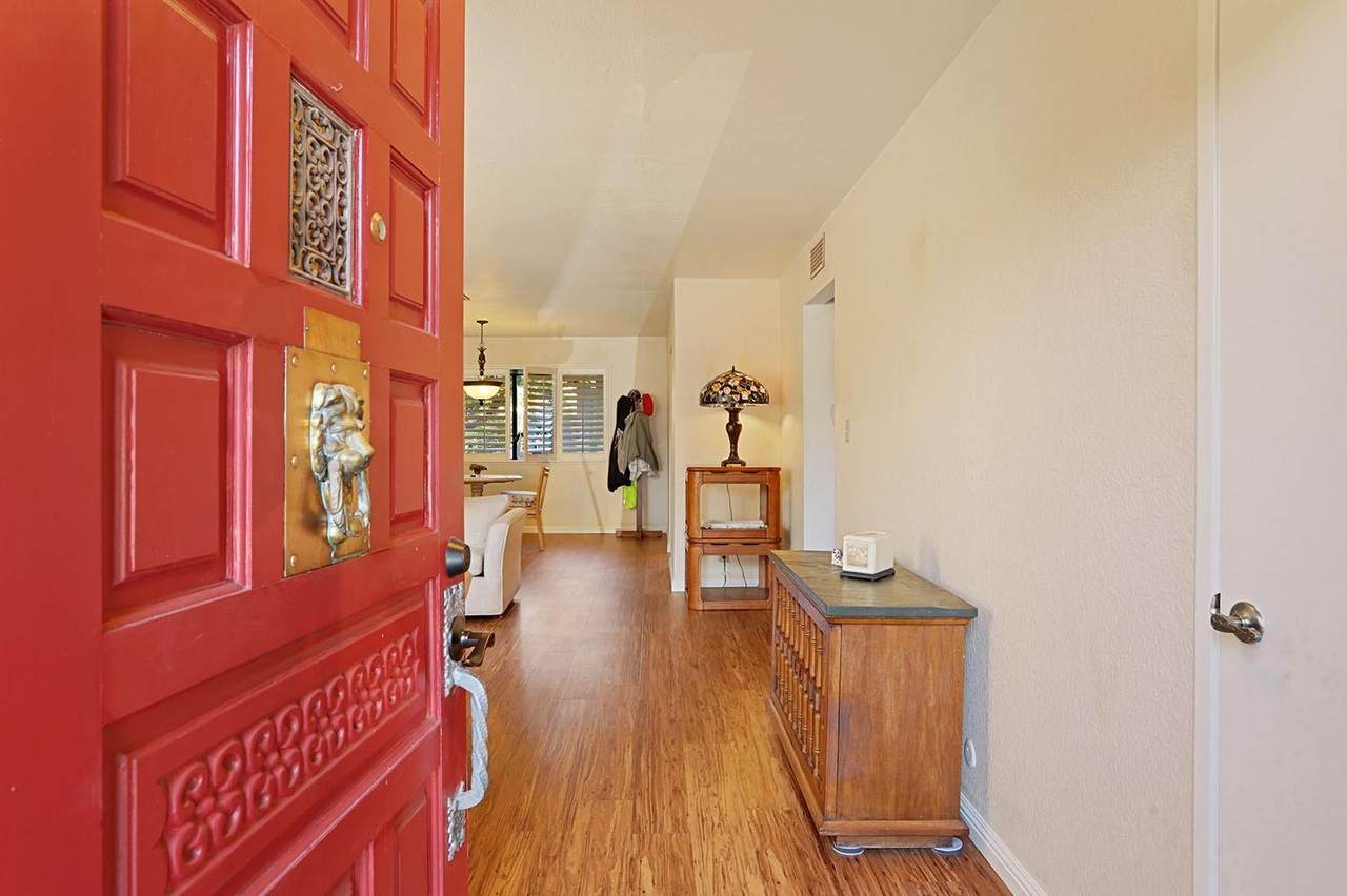 40 Lancaster Drive - Photo 1