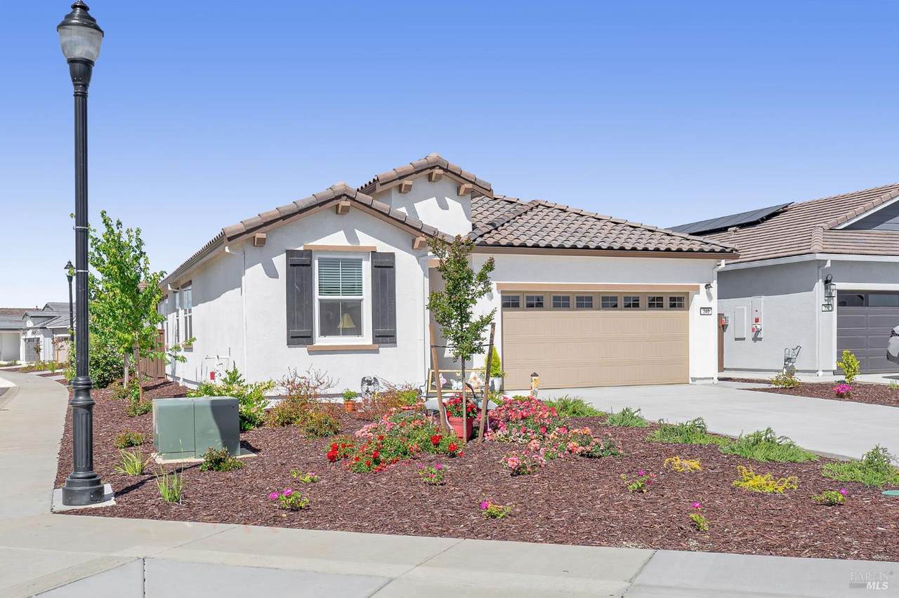 340 Coyote Hollow Court - Photo 1