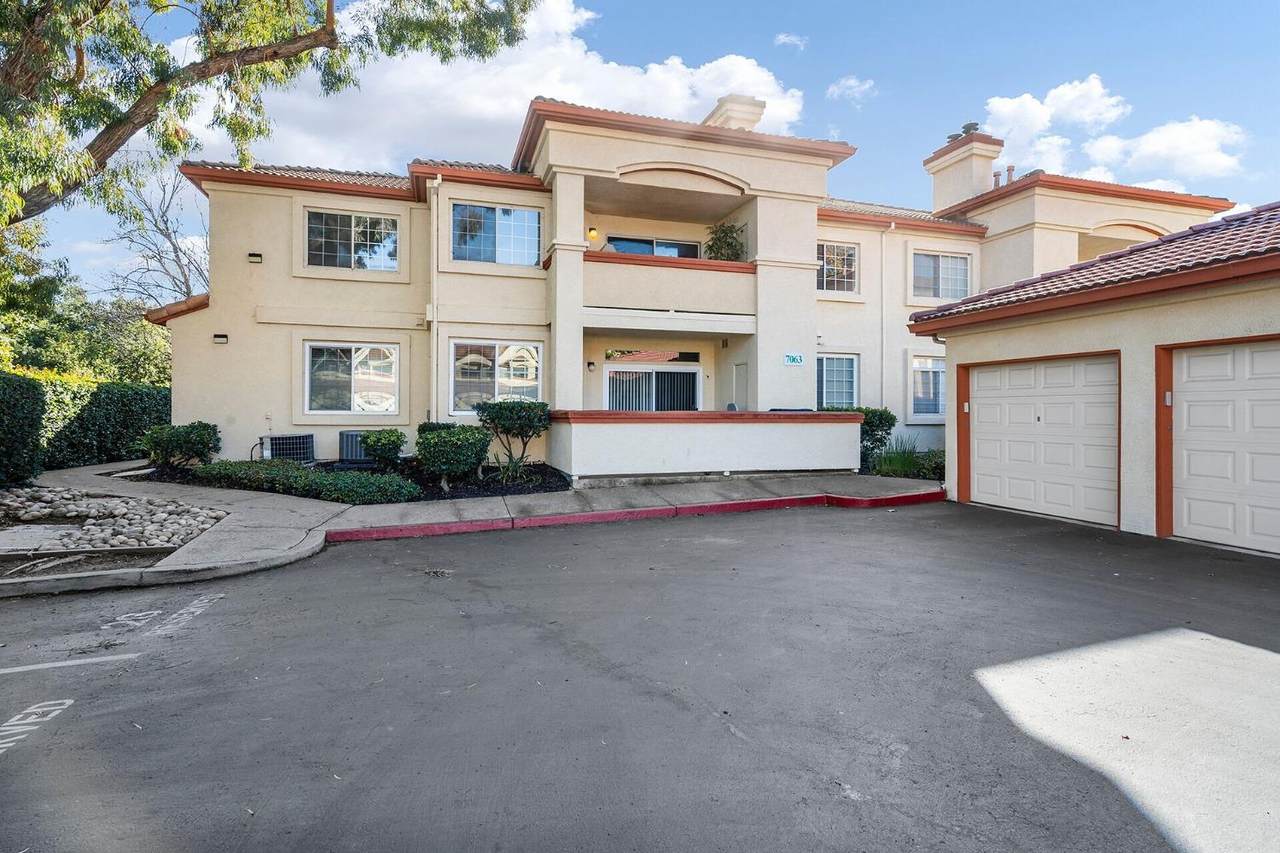7063 Dublin Meadows Street - Photo 1
