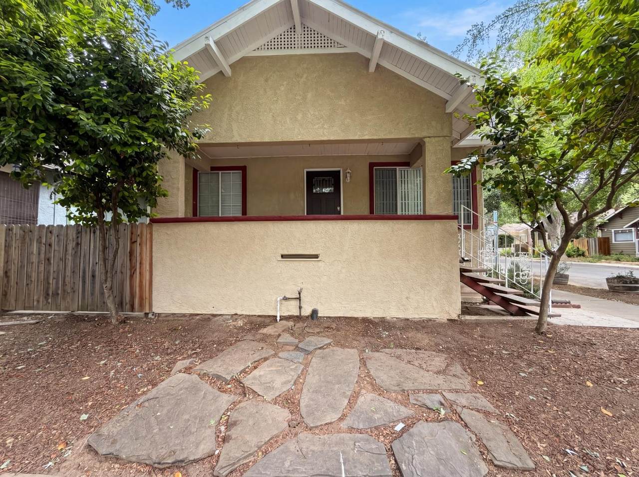231 22nd Street - Photo 1
