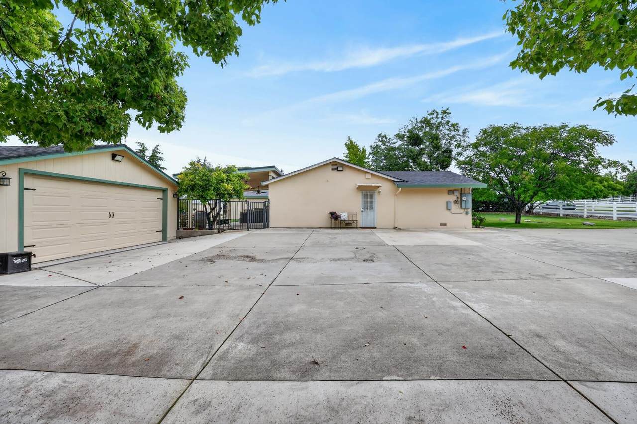 https://bt-photos.global.ssl.fastly.net/sacramento/1280_boomver_1_561091396-2.jpg