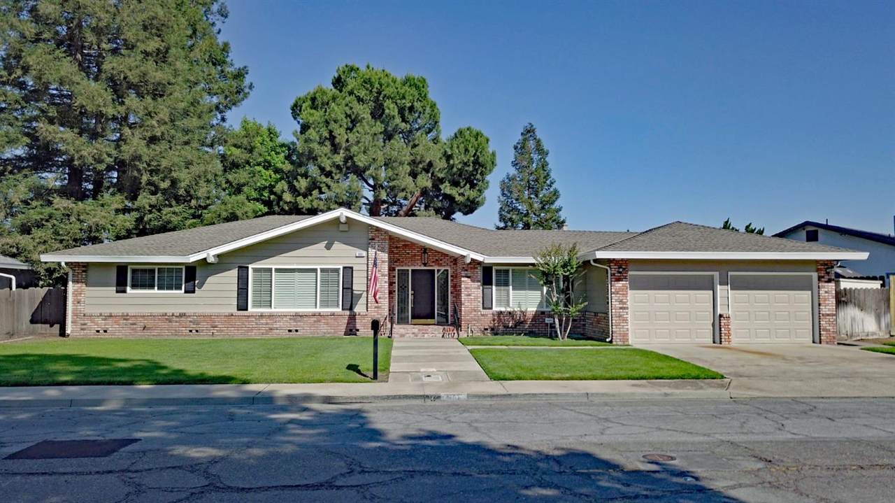 1661 Smith Drive - Photo 1