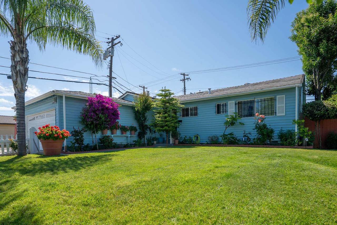 10444 Rockingham Drive - Photo 1