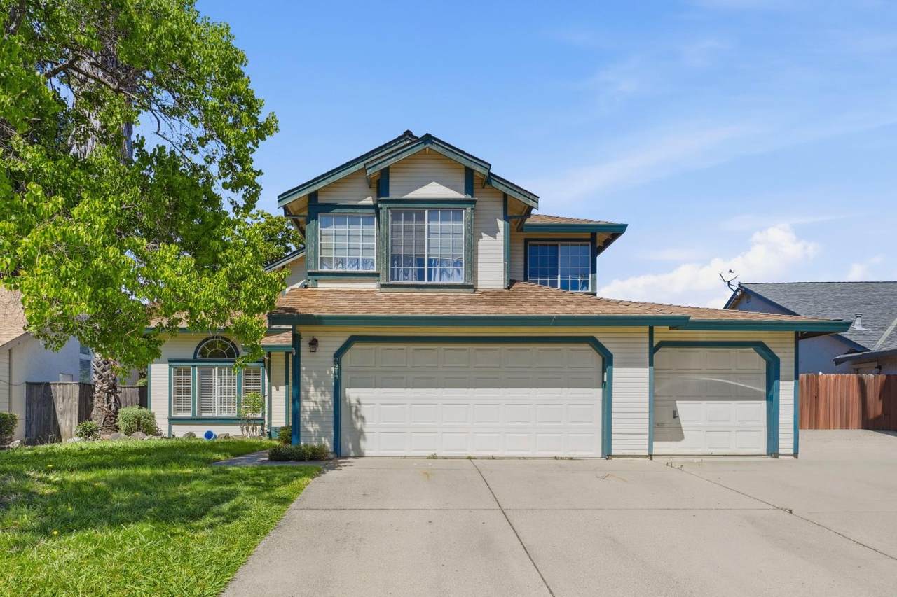 2217 Americana Drive - Photo 1
