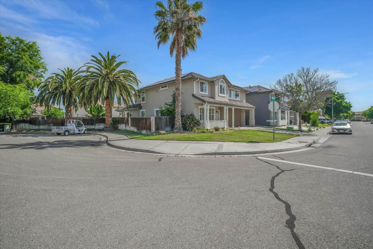https://bt-photos.global.ssl.fastly.net/sacramento/1280_boomver_1_561095241-2.jpg