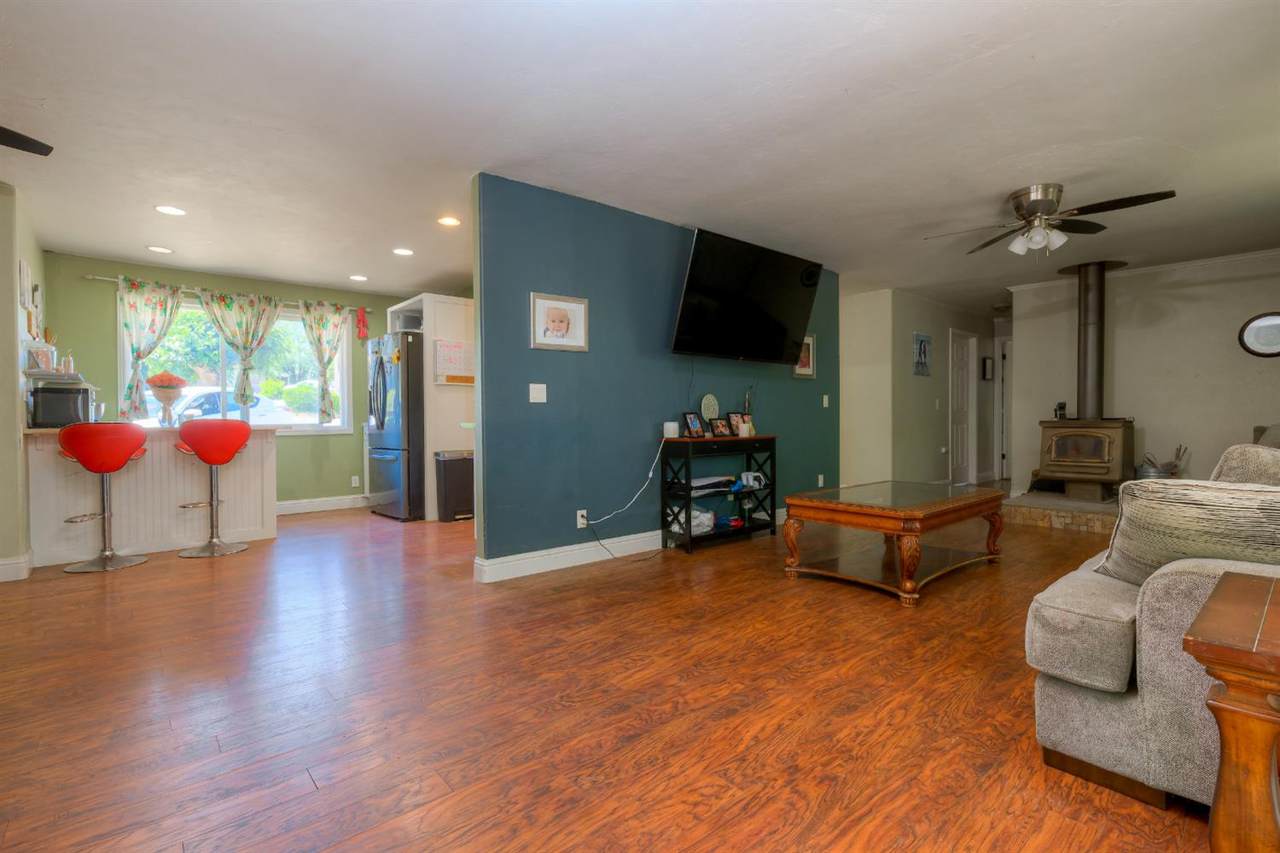 https://bt-photos.global.ssl.fastly.net/sacramento/1280_boomver_1_561095380-2.jpg