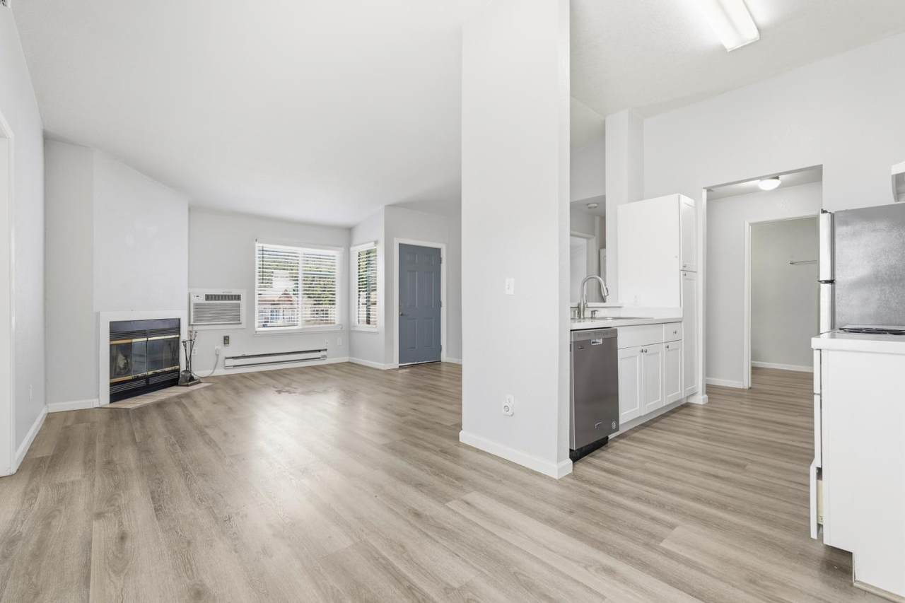 3 Lancaster Circle - Photo 1