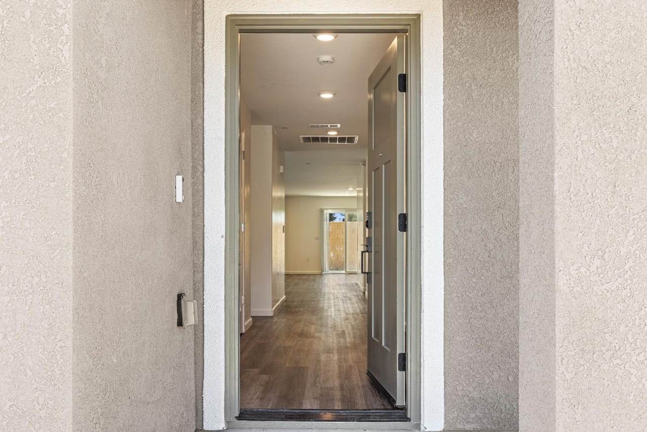 https://bt-photos.global.ssl.fastly.net/sacramento/1280_boomver_1_561096846-2.jpg